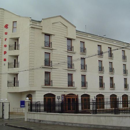 Hotel Europa プロイェシュティ エクステリア 写真
