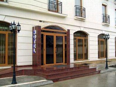 Hotel Europa プロイェシュティ エクステリア 写真
