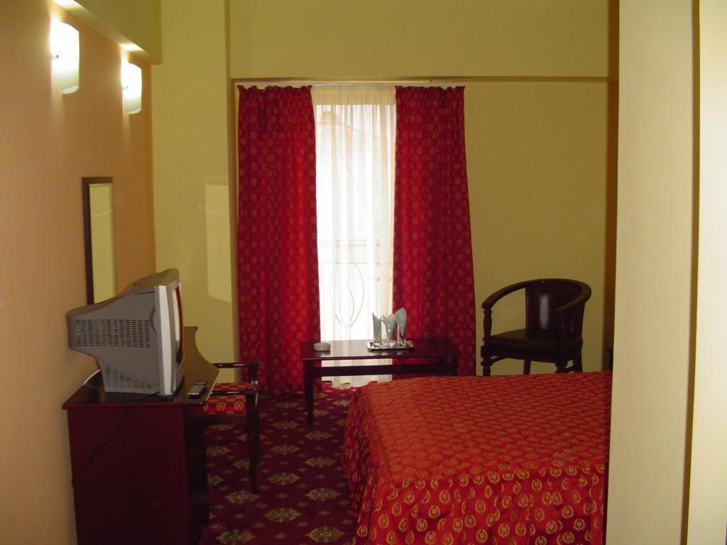 Hotel Europa プロイェシュティ 部屋 写真