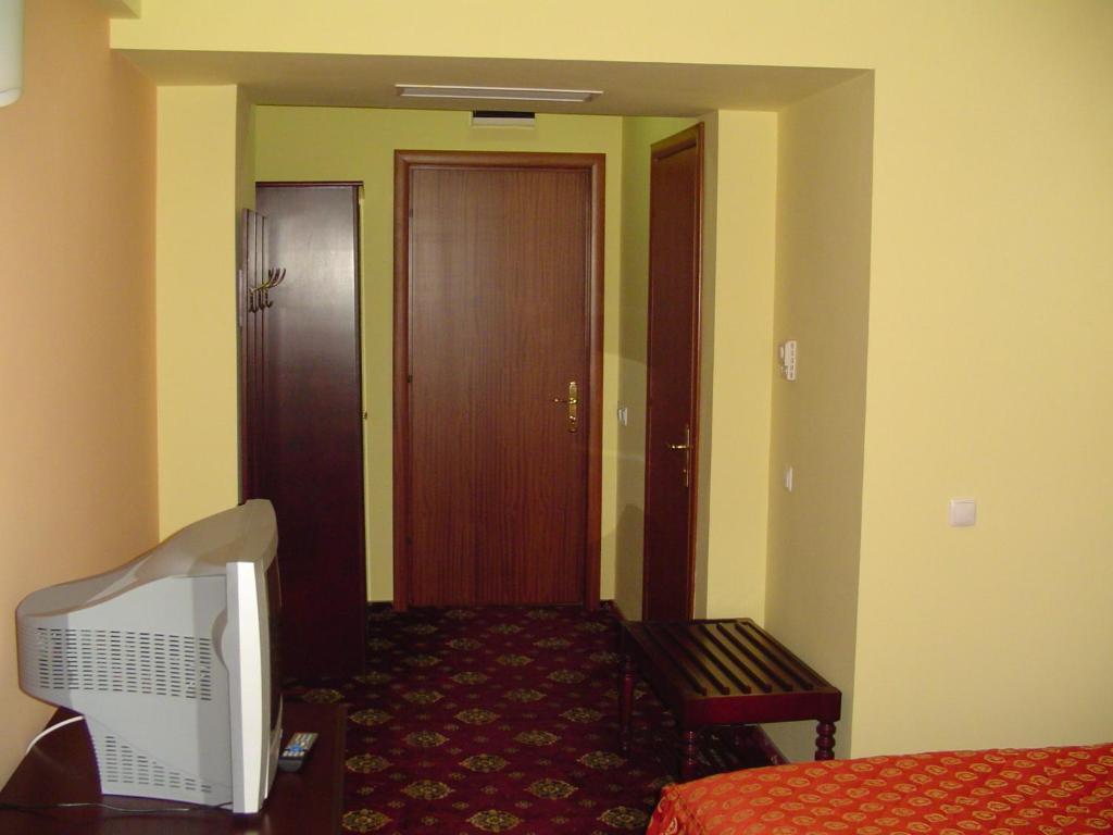 Hotel Europa プロイェシュティ 部屋 写真